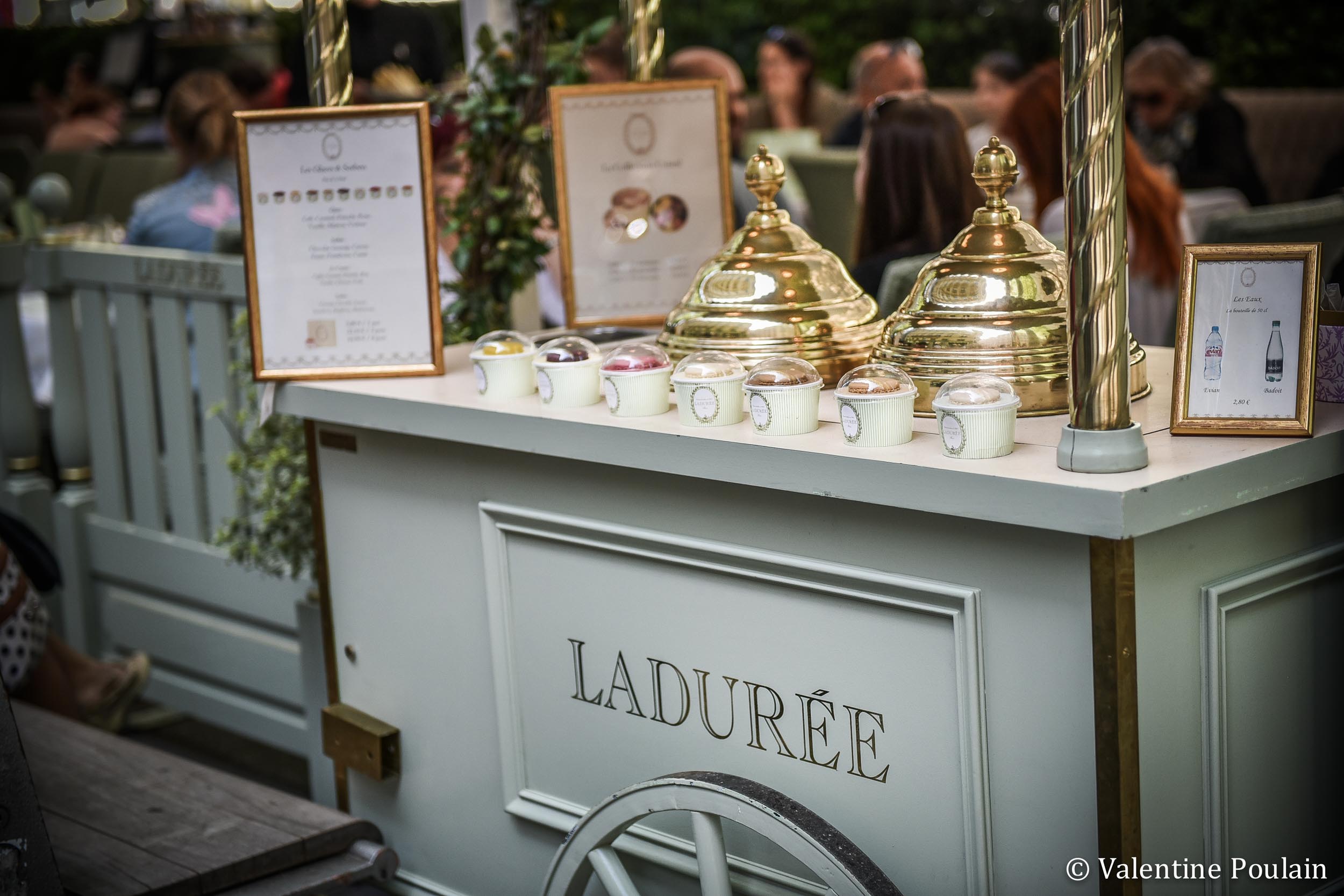 Background Paris Ladurée - Valentine Poulain