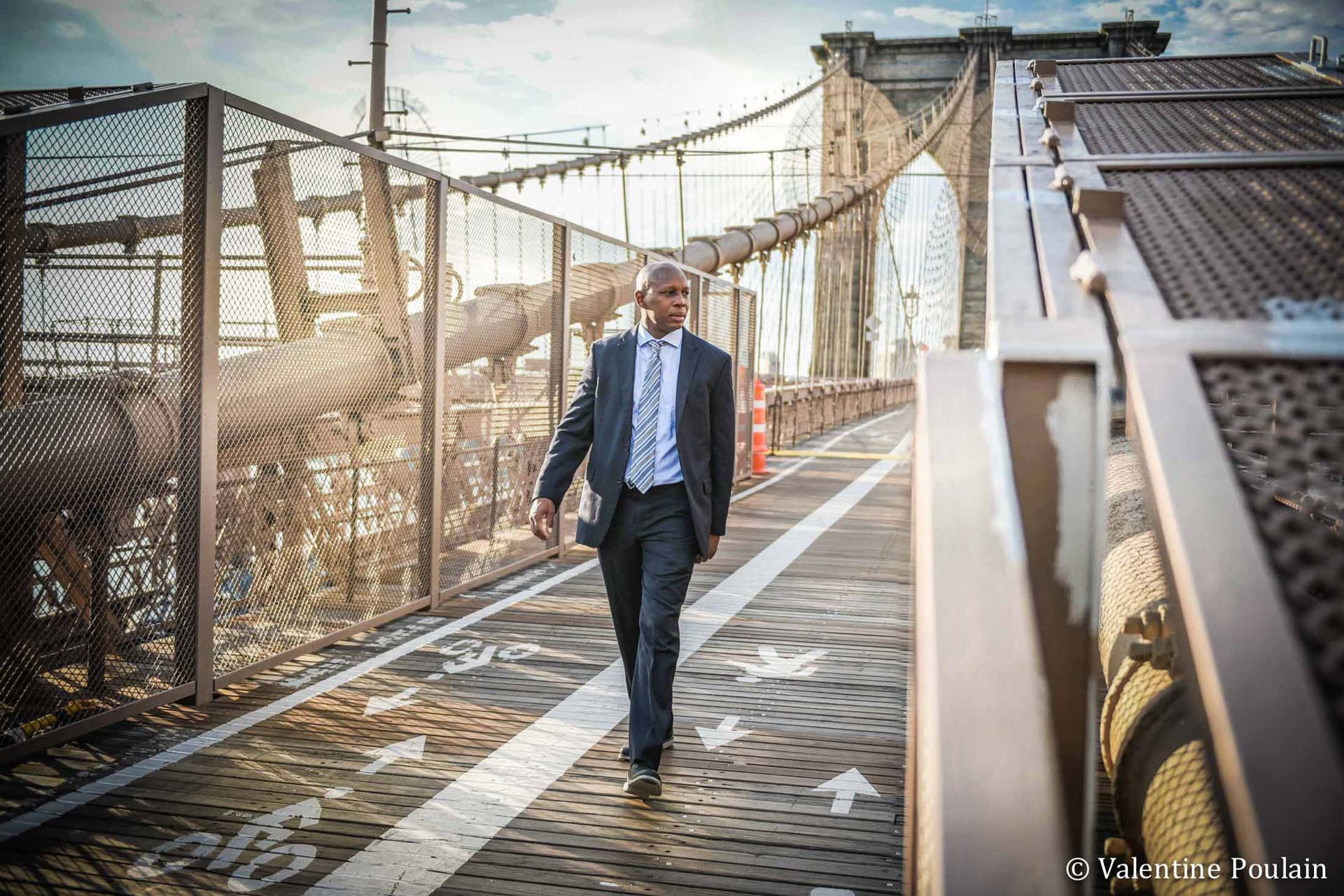 New-York Pont Brooklyn Businessman - Valentine Poulain