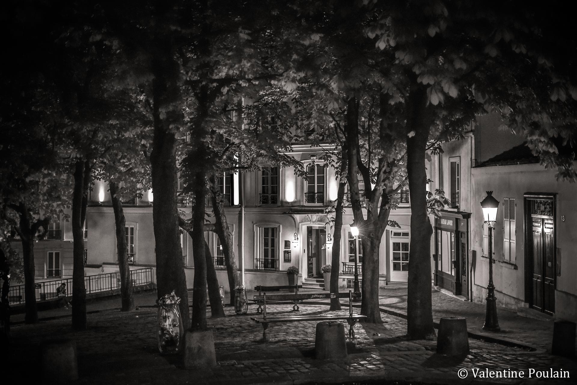 Paris photo Montmartre nuit - Valentine Poulain