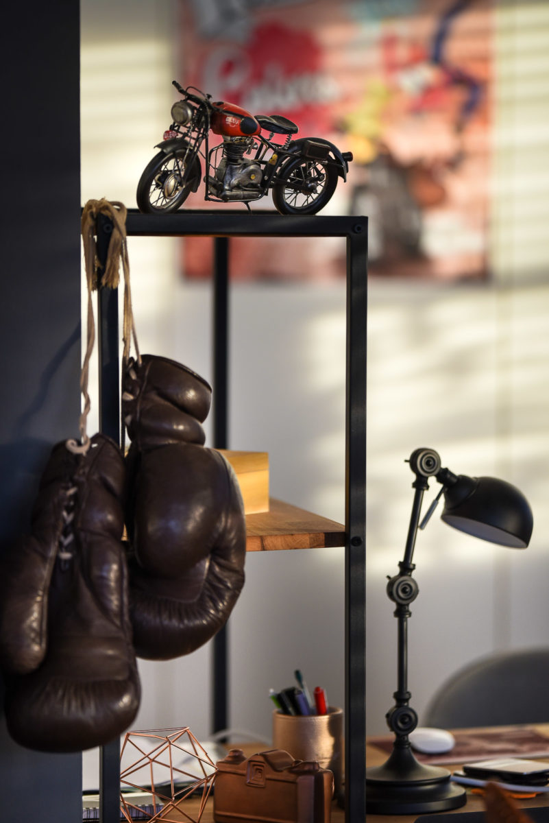 LOFT BUREAU - Valentine Poulain moto