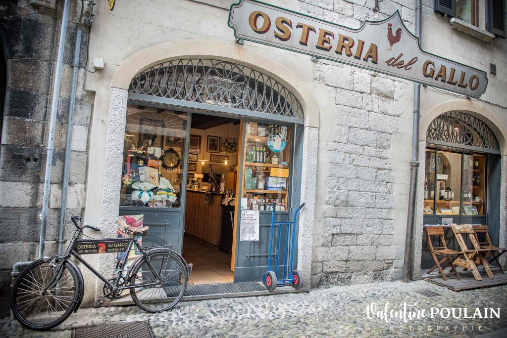 Rue Côme Italie - Valentine Poulain