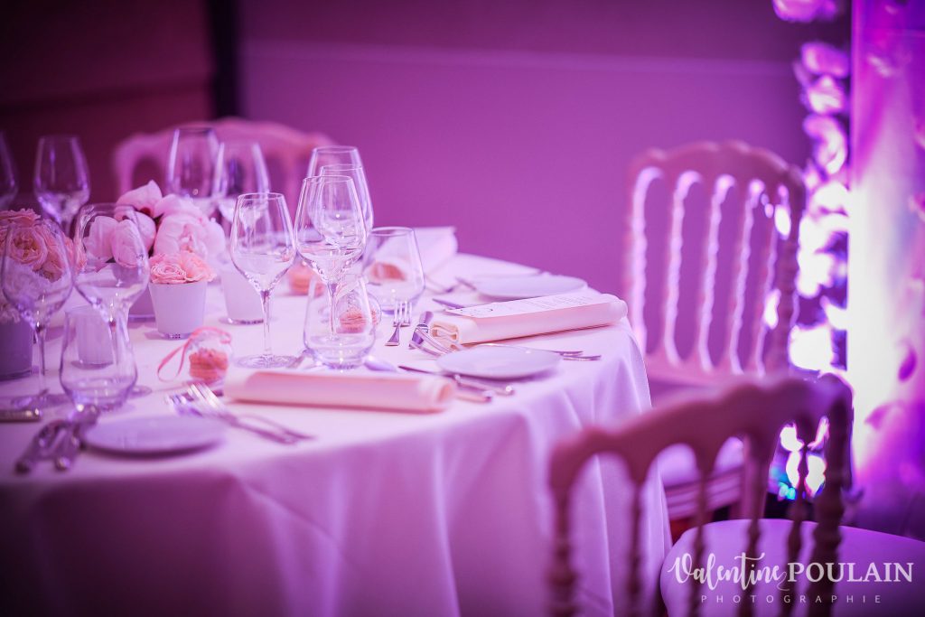 Mariage bohème déco table rose