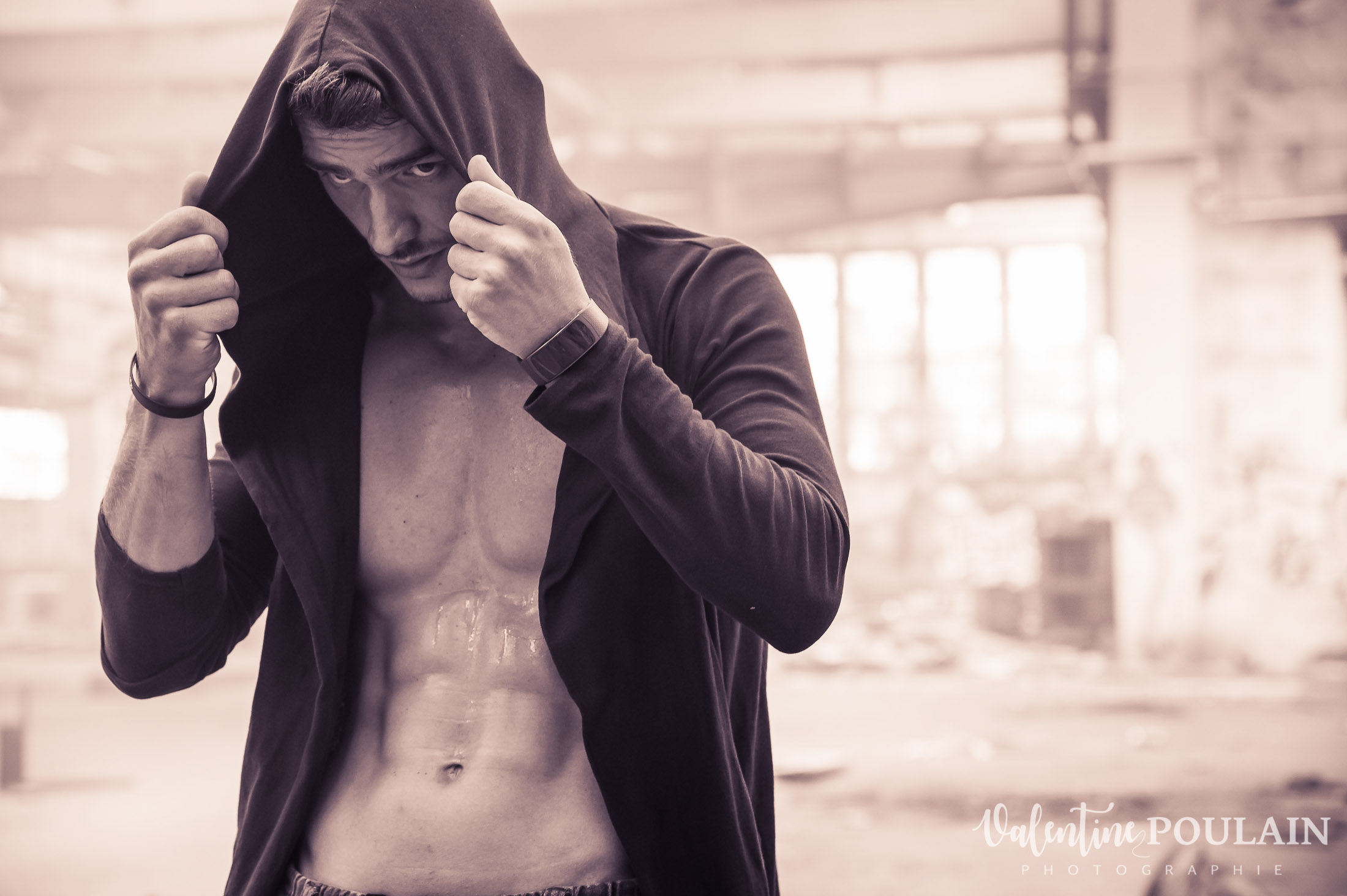 Shooting fitness capuche - Valentine Poulain