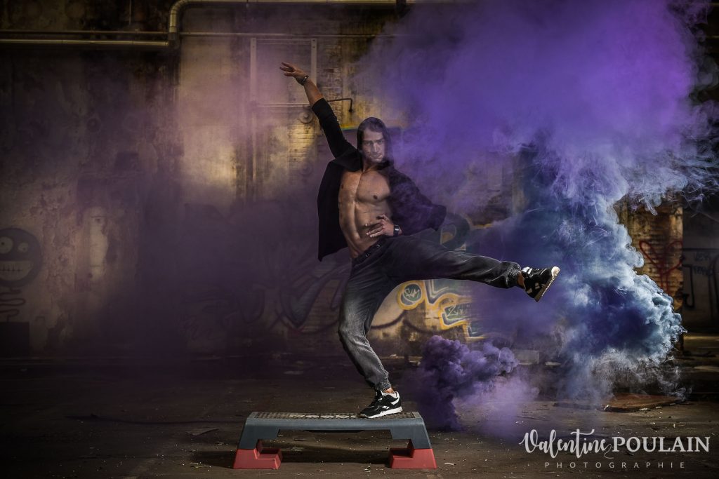 Shooting fitness fumigènes - Valentine Poulain