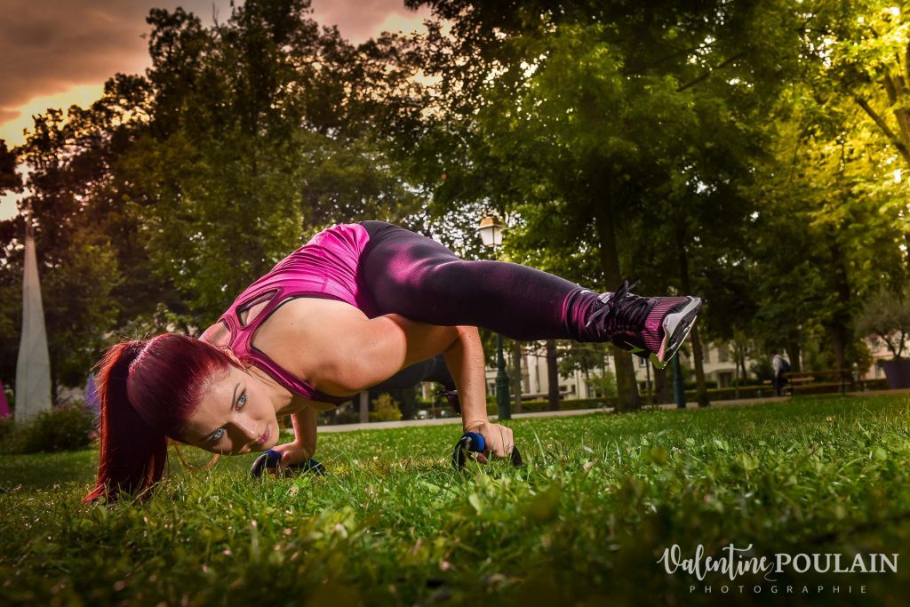 Coach fitness pose- Valentine Poulain