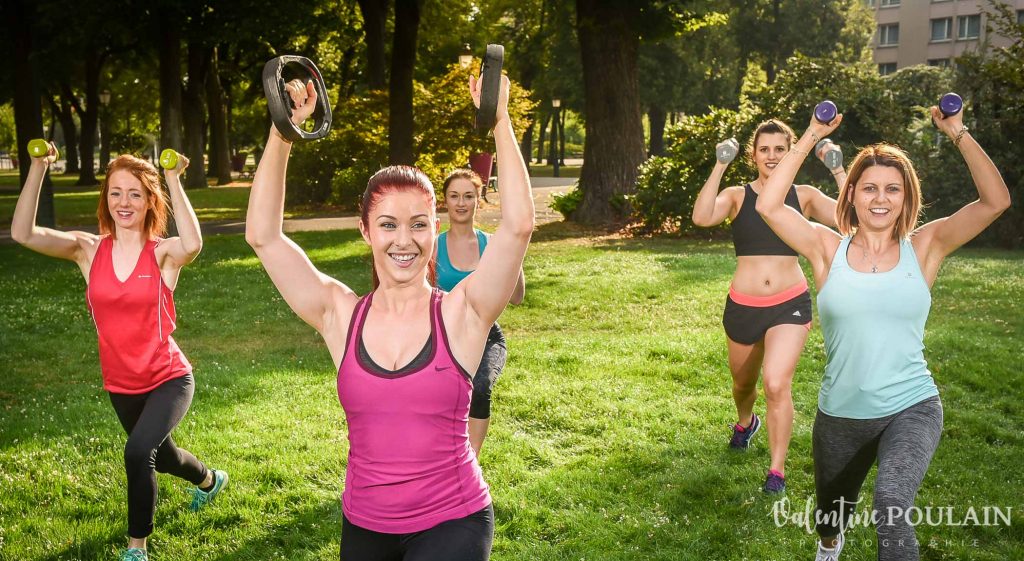 Shooting coaching fitness girls biceps