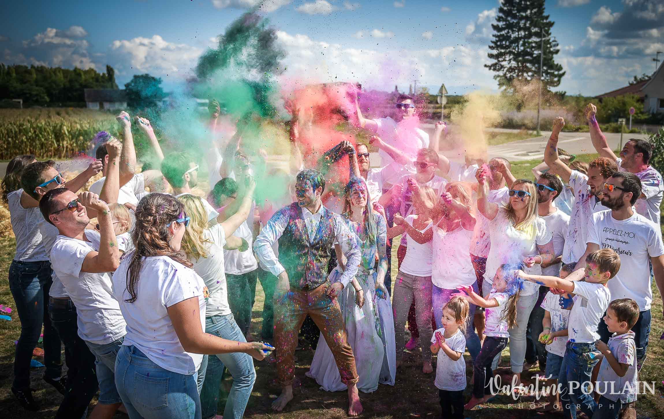Shooting Trash the dress Holi dance