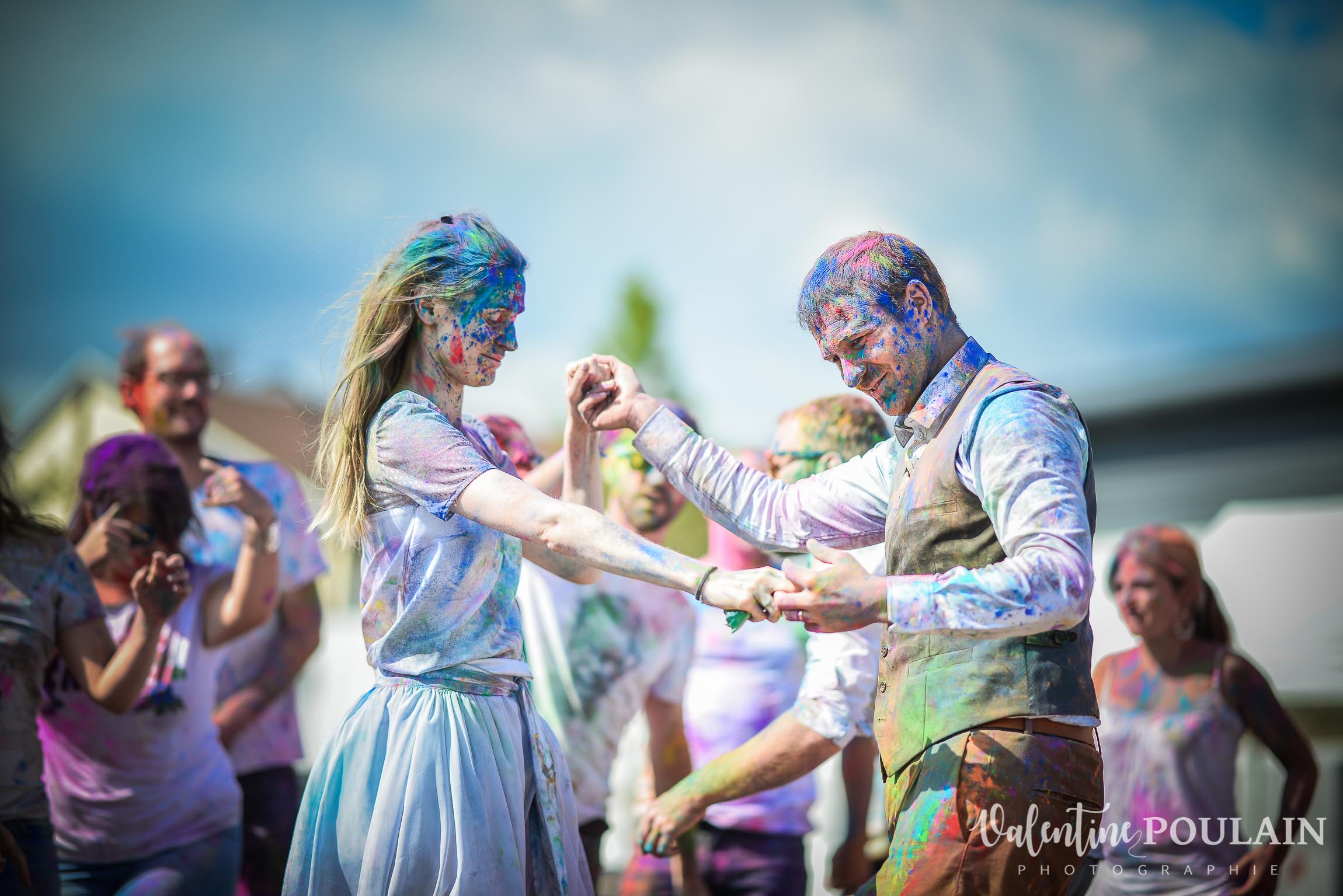 Shooting Trash the dress Holi dance