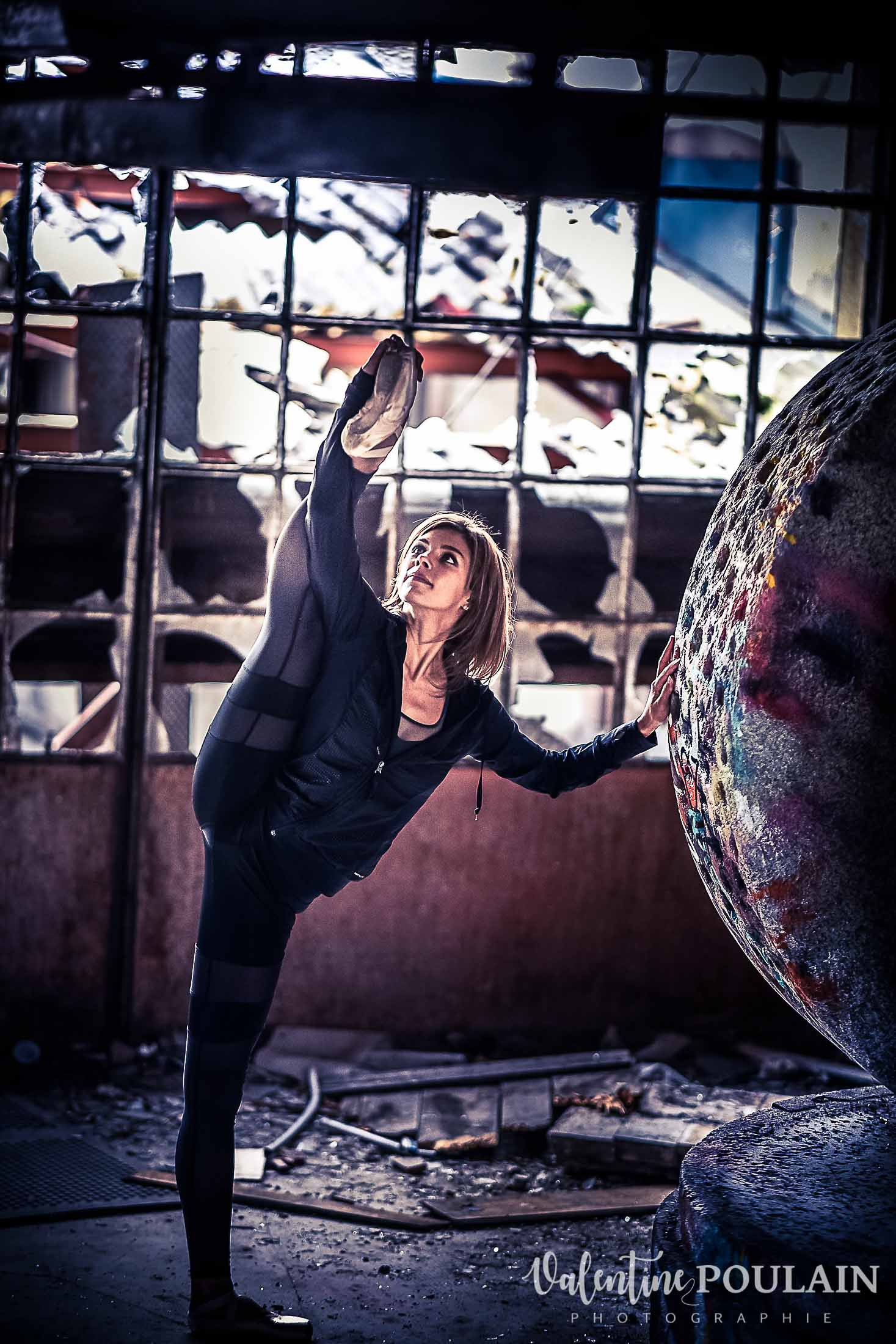 Shooting danseuse classique Justine grand écart