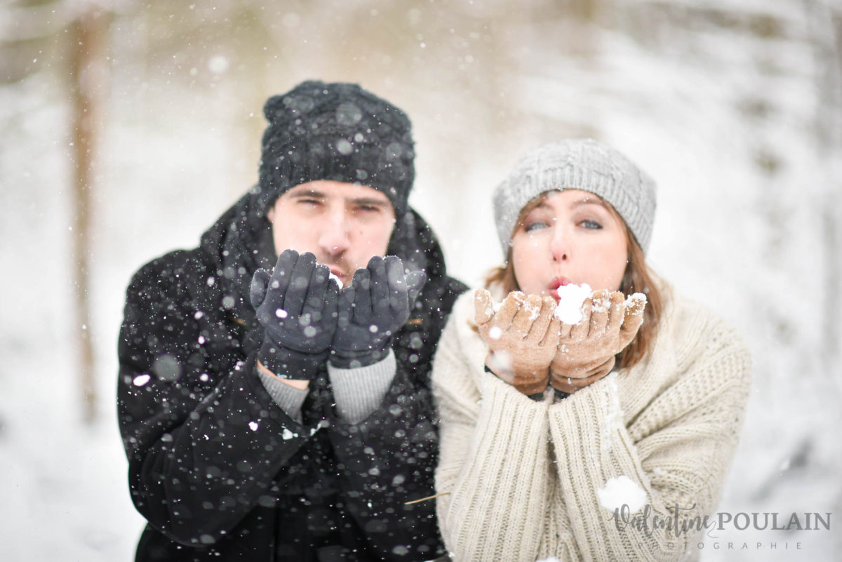 Shooting couple hivernal - Valentine Poulain flocons