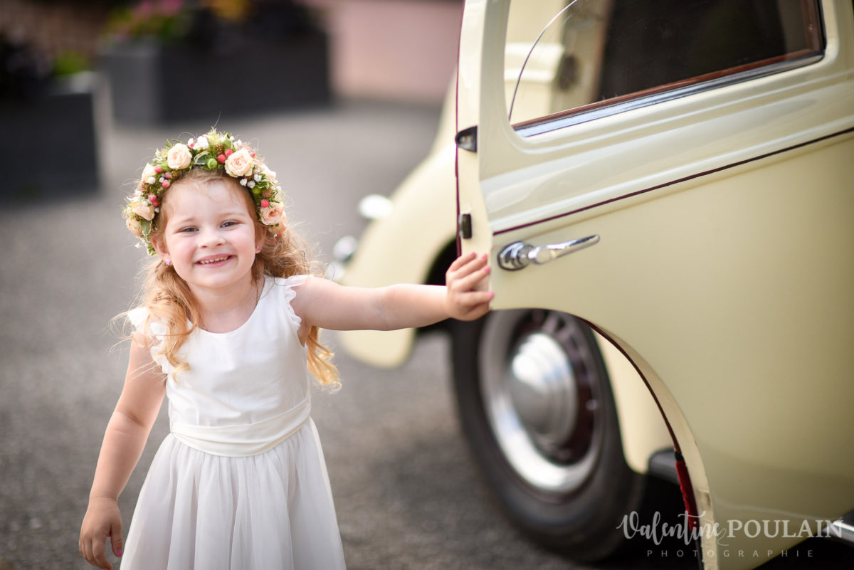Mariage émotions famille enfant voiture - Valentine Poulain 