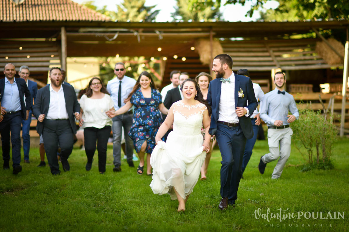 Mariage grange - Valentine Poulain courir