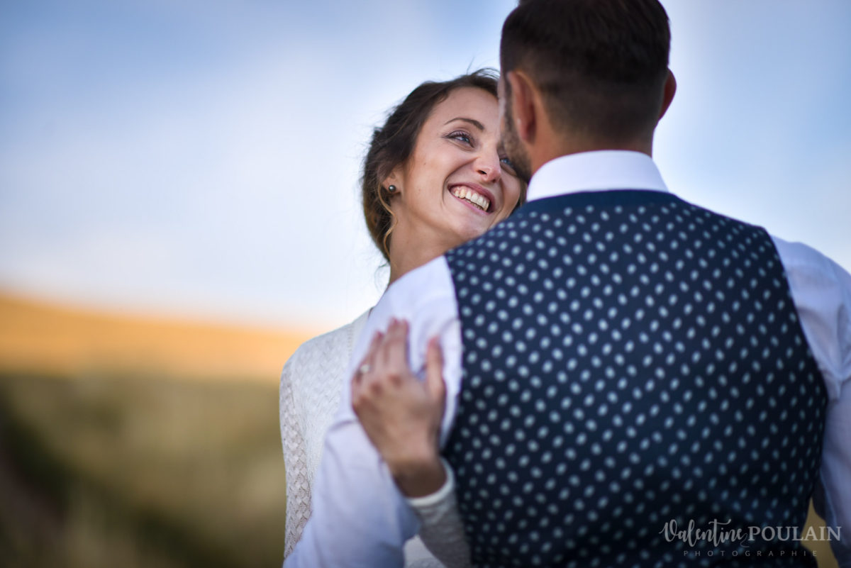 Mariage intimiste montagne - Valentine Poulain sourire