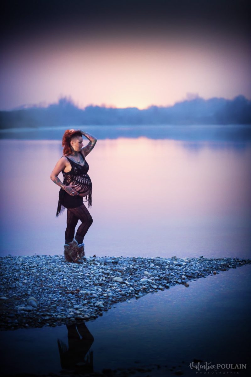 Shooting grossesse alternatif sauvage reflet