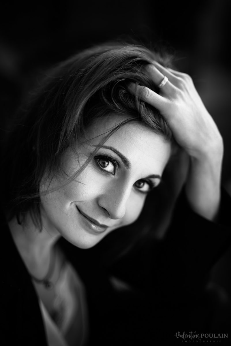 portrait vertical N&B - Valentine Poulain