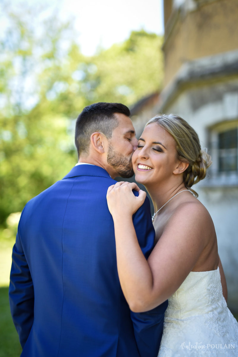 Mariage fun Petit Wettolsheim - Valentine Poulain bisou