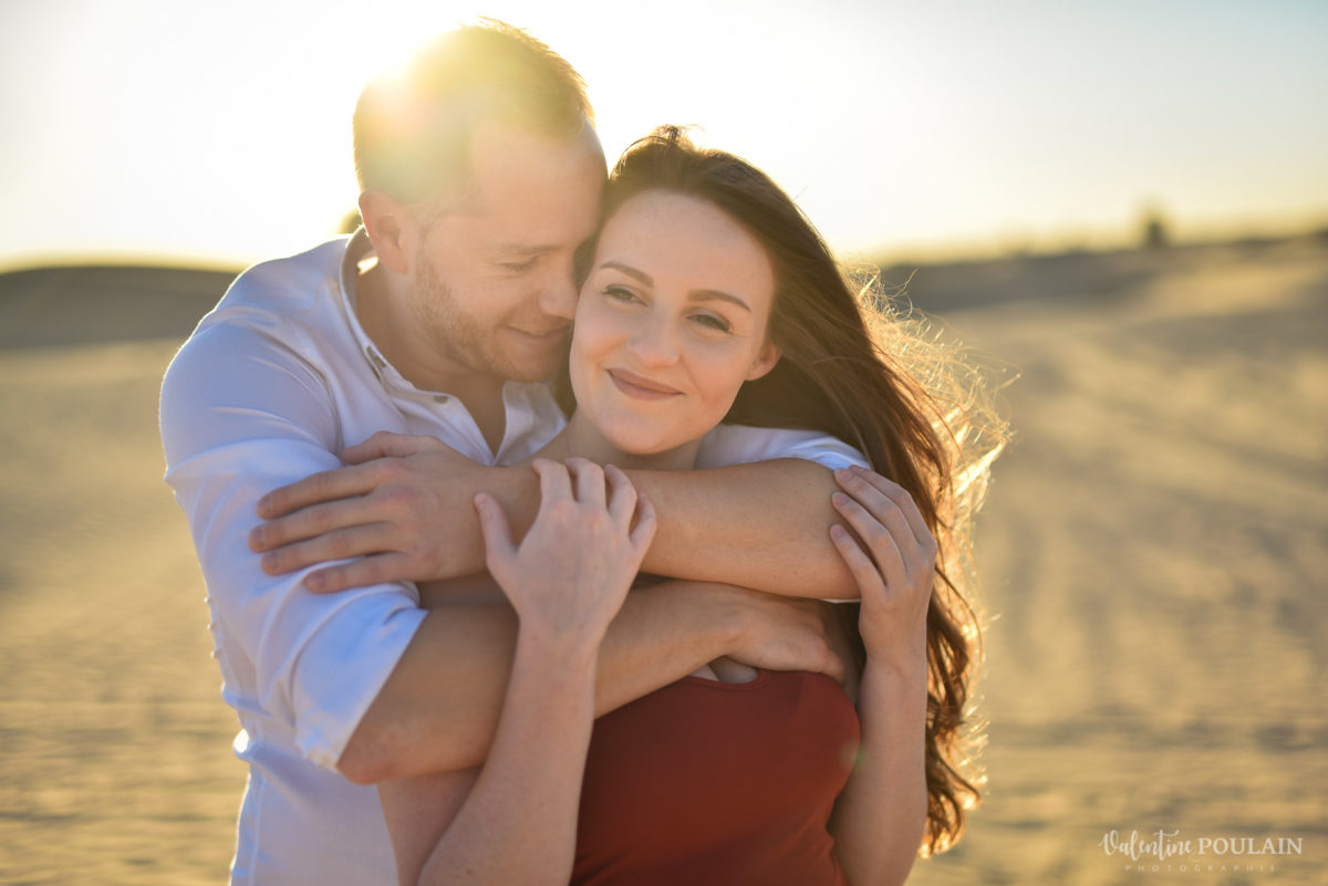 Demande en mariage Désert Dubaï - Valentine Poulain heureux