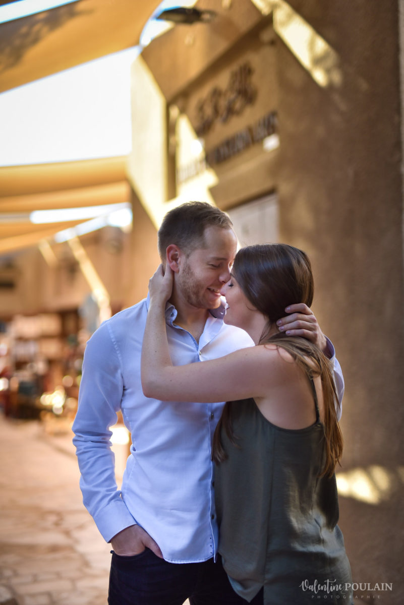 Demande en mariage Désert Dubaï - Valentine Poulain rue