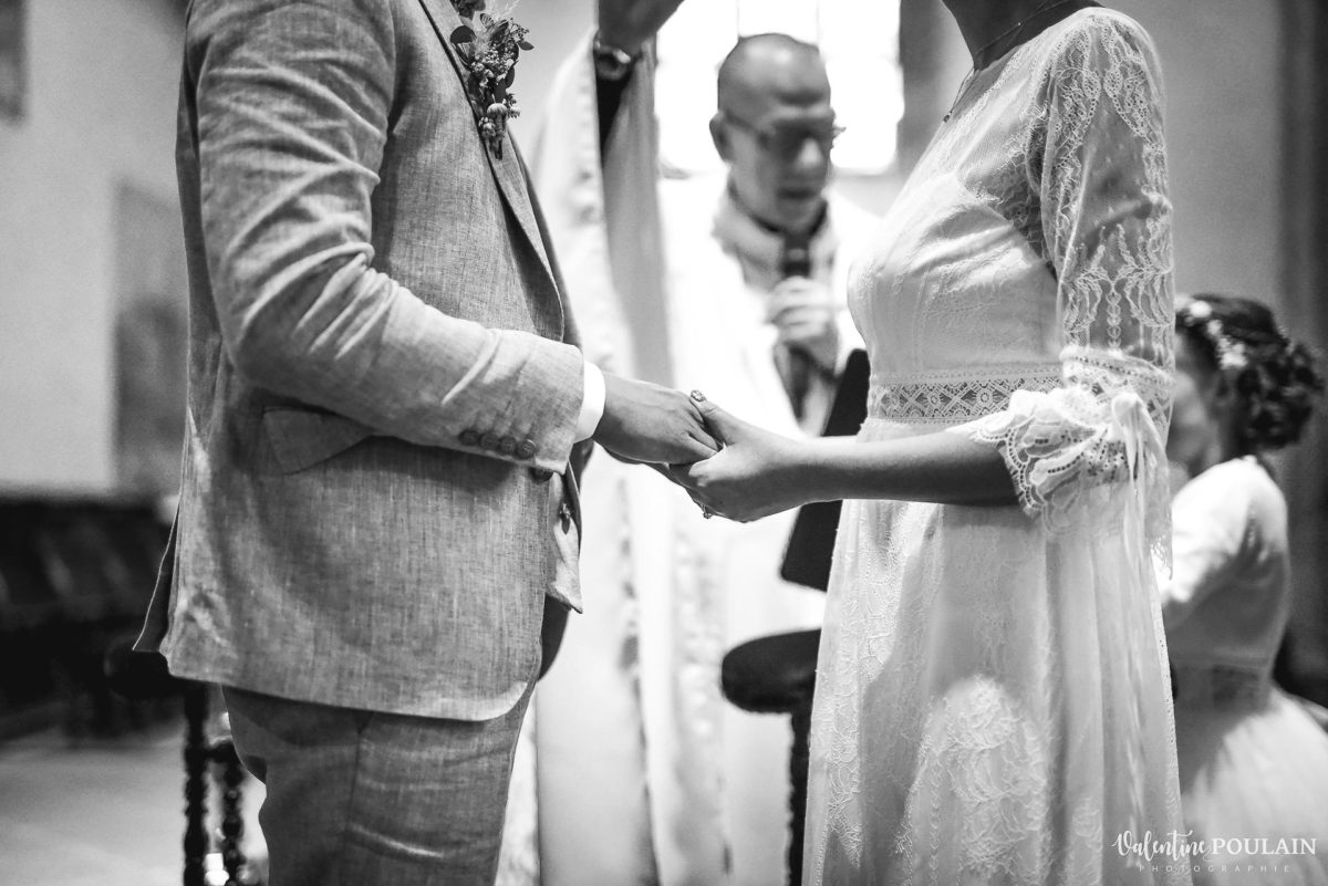 Mariage cité du train mains- Valentine Poulain
