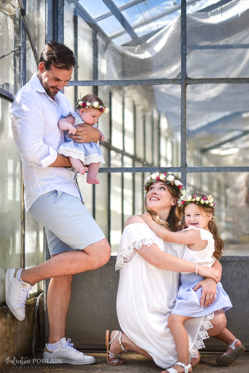 Shooting famille soeurs serre - Valentine Poulain regard