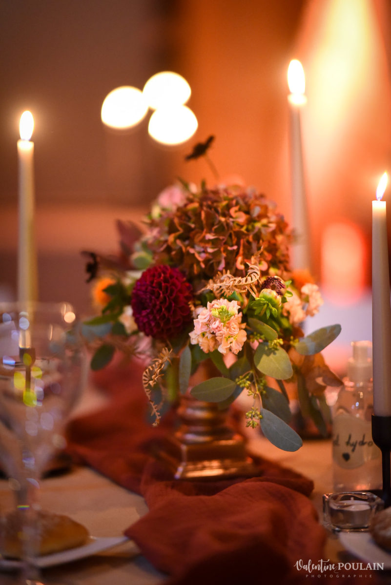Mariage rock automne Domaine du Hirtz - Valentine Poulain soirée tables fleurs