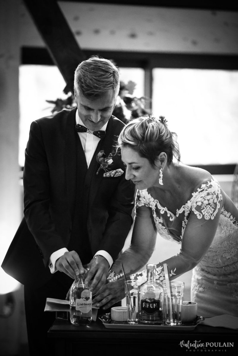Mariage rock automne Domaine du Hirtz - Valentine Poulain cérémonie laïque mojito cocktail