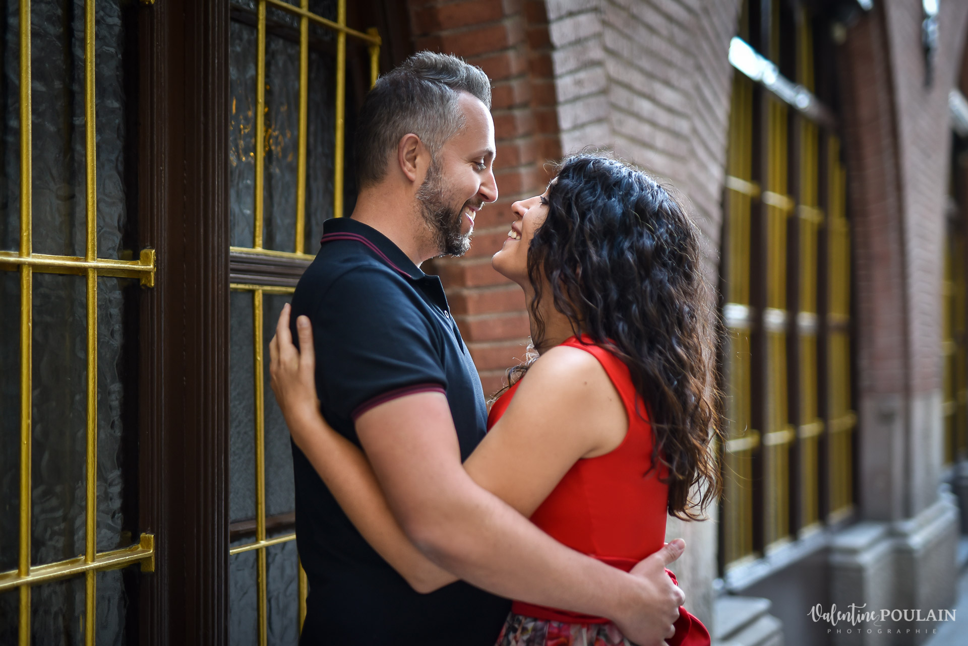 Séance photo couple Barcelone - Valentine Poulain sourire