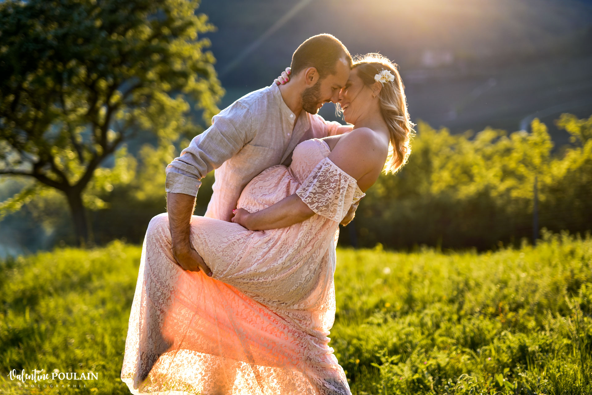 Shooting grossesse sunset montagne rock'n'roll _ Valentine Poulain