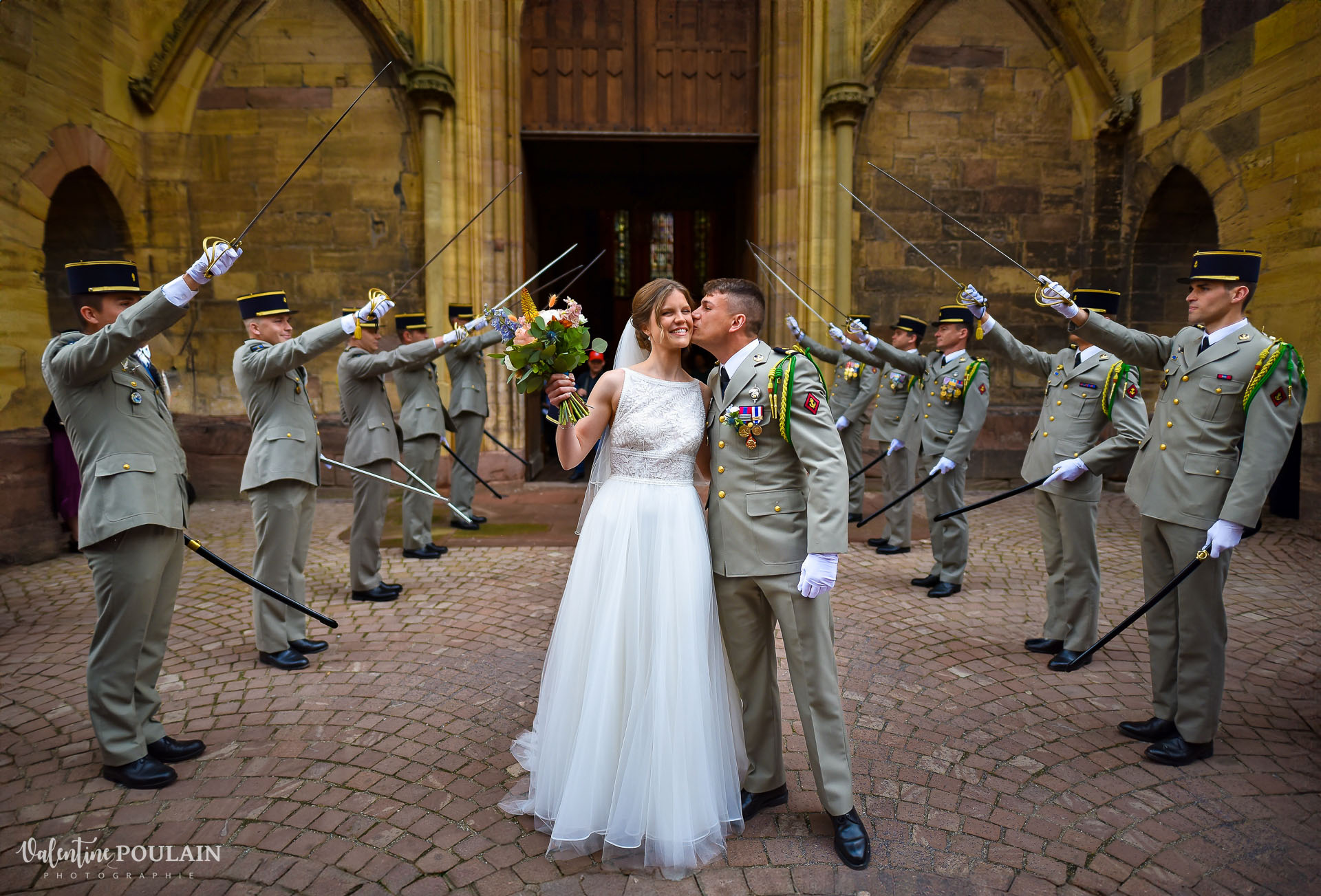 Mariage militaire romantique Alsace - Valentine Poulain
